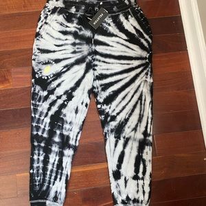 Peloton Tie Dye Jogger Size Large NWT